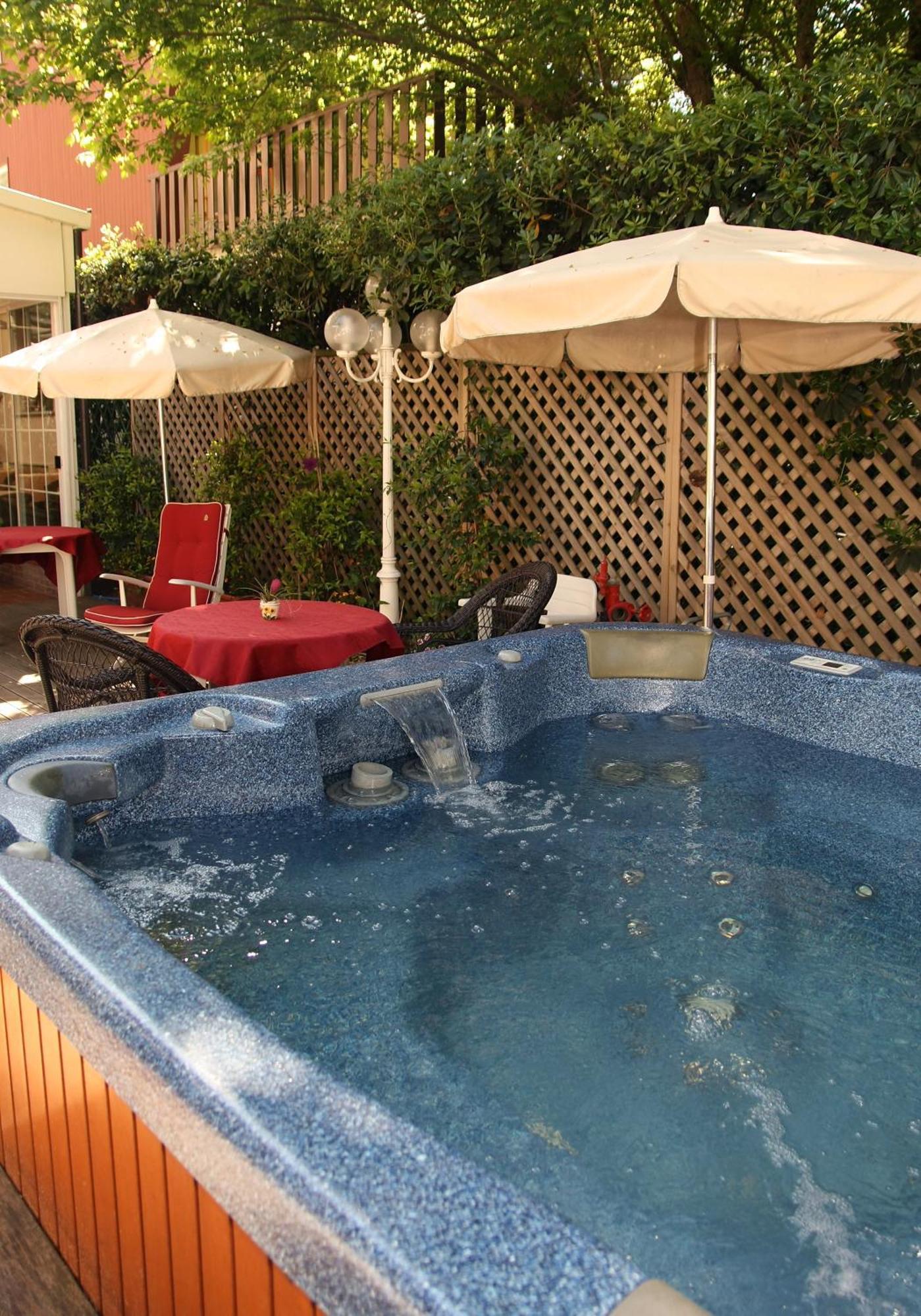 Hotel Santiago Milano Marittima Luaran gambar